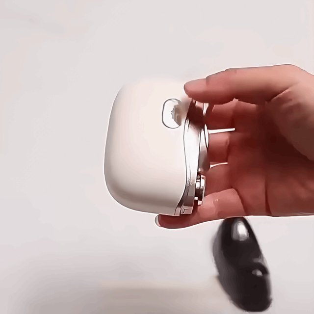 Otevření a vyprázdnění zásobníku Nailory.